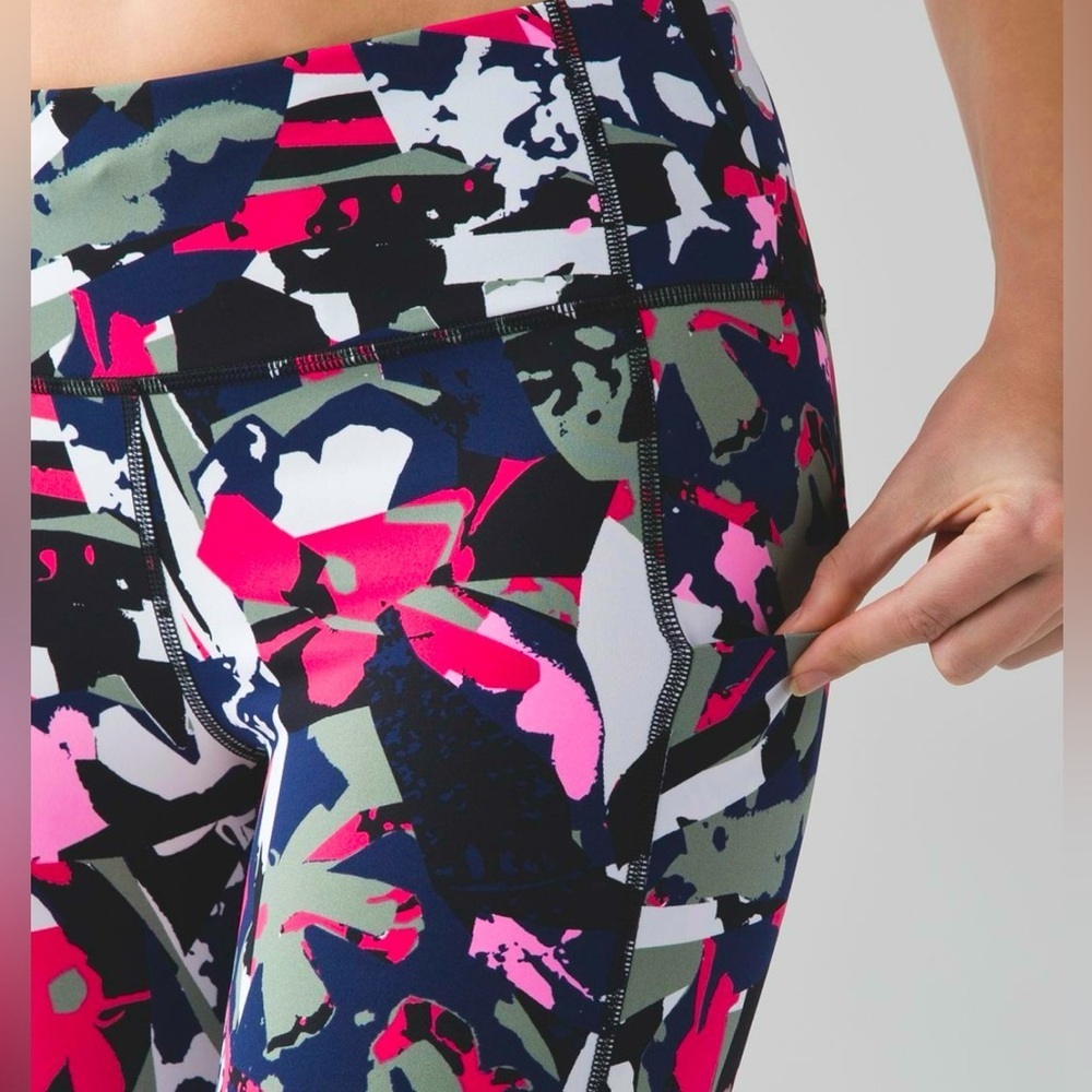 Lululemon Pop Cut Boom Juice Multi  - Mid Rise Stretch Speed Track Short… - Picture 4 of 11